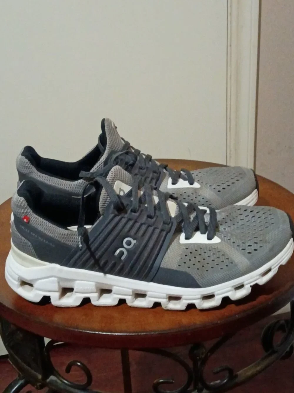 On Cloudswift 41.98922 Alloy/Eclipse Running Shoes Sneakers Women's Size 7.5